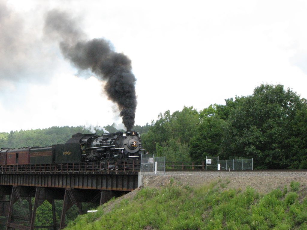 Railfanning the Nickel Plate Road 765 at Letchworth State Park in NY